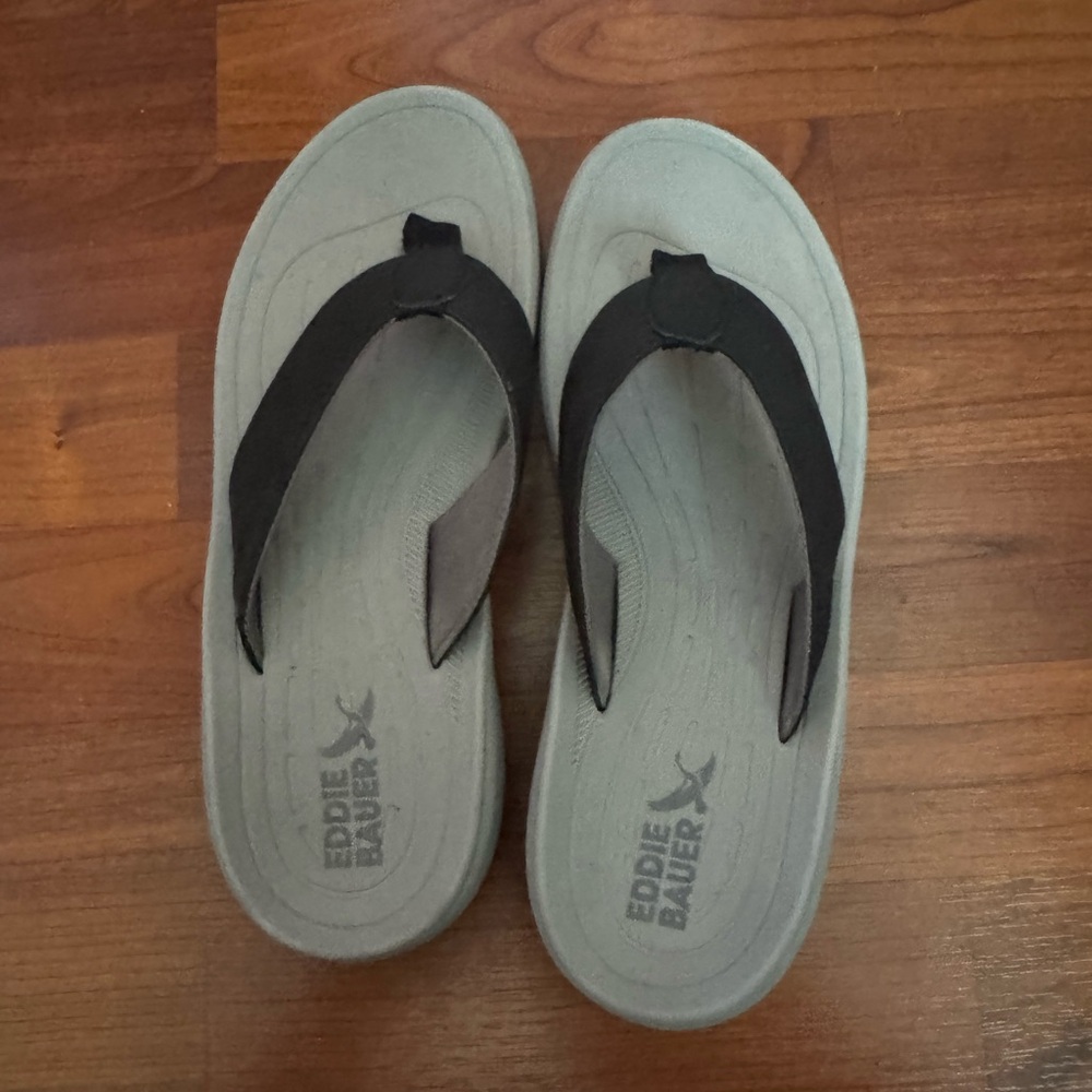 Eddie Bauer Black and Gray Sandals